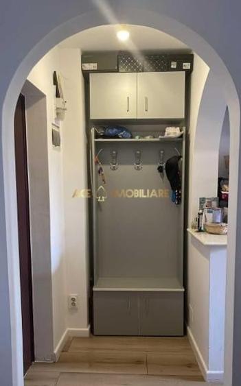 Apartament cu 2 camere decomandat, mobilat în Victoriei