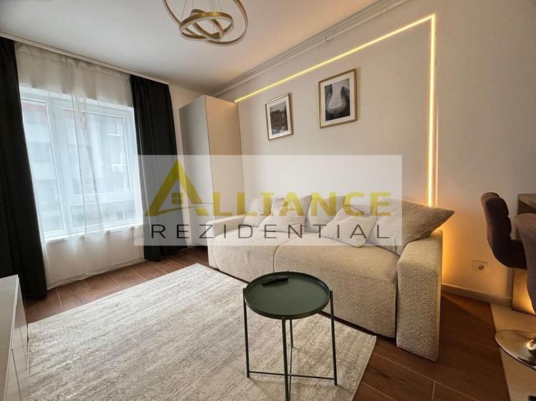 Apartament cu 2 camere decomandat în Central