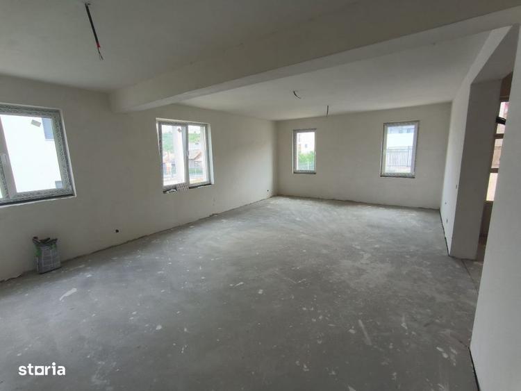 Casa Individuala, 120mp Utili, 440mp Teren, Dezmir - 1
