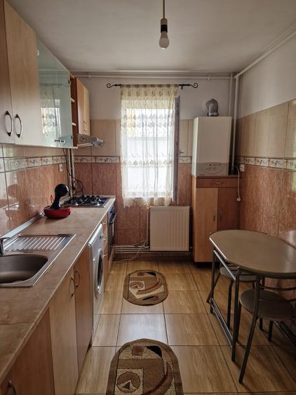 Apartament cu 2 camere decomandat în Vest