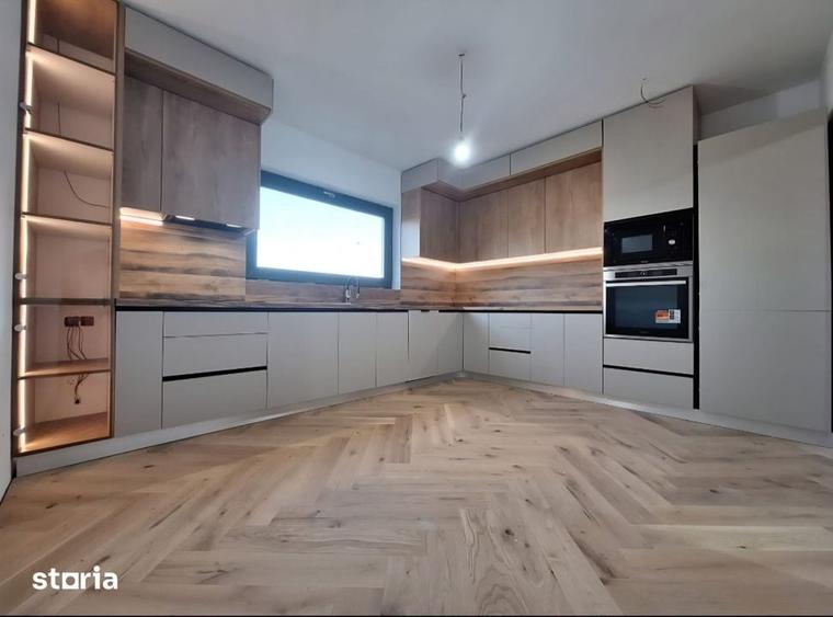 Casă cu 4 camere cu Teren 600 Mp în Central