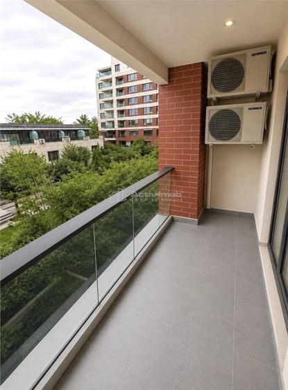 Apartament cu 2 camere semidecomandat în Tei