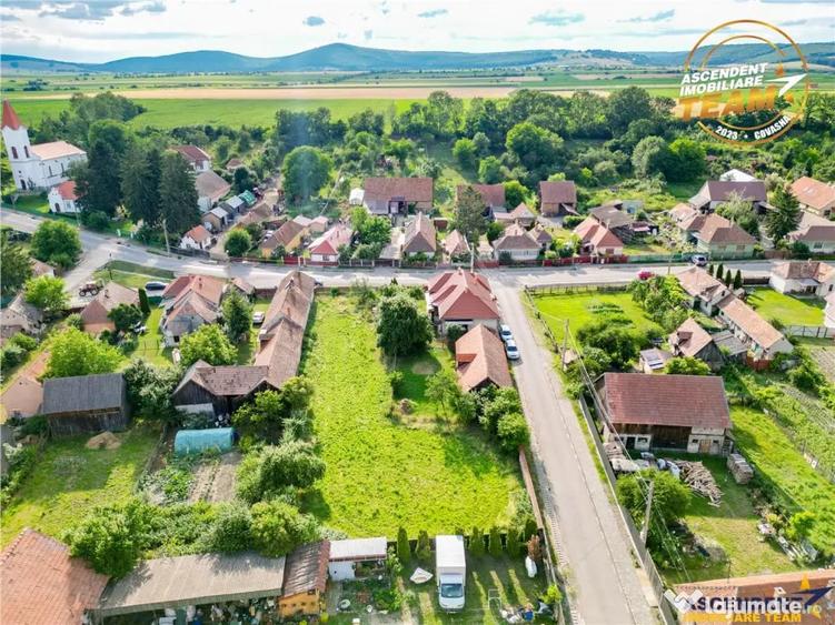 Casă cu 6 camere cu Teren 1911 Mp în Ilieni