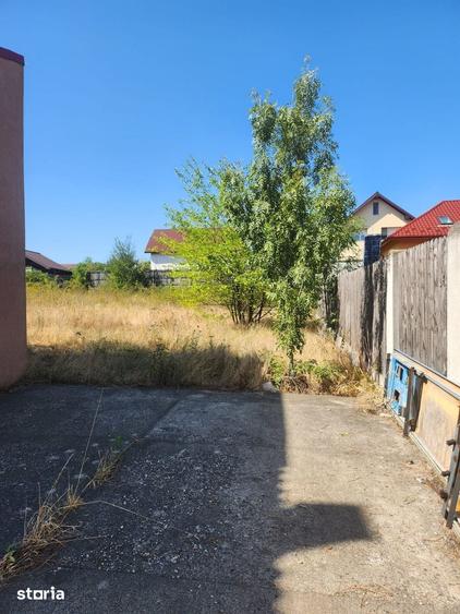 Teren de 1000 mp, în Războieni