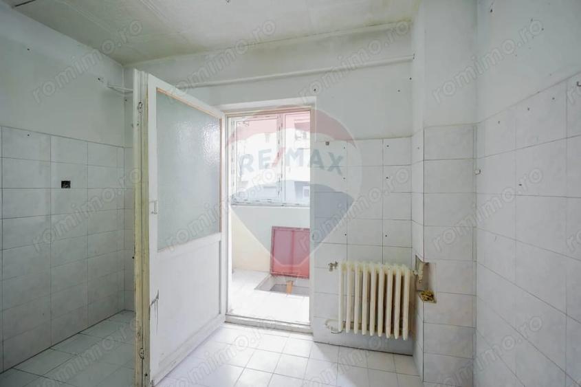 Apartament cu 2 camere decomandat în Cantemir