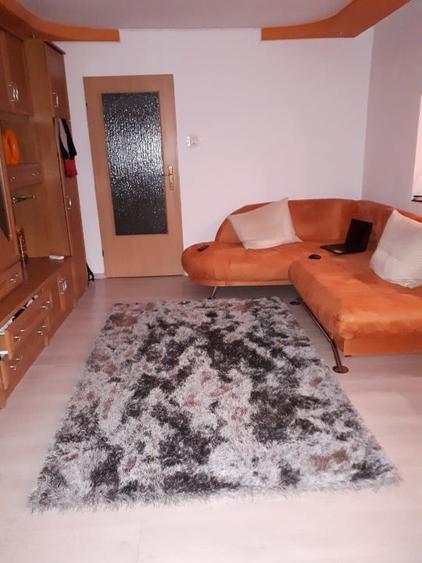 Apartament cu 2 camere semidecomandat în Nord-Est