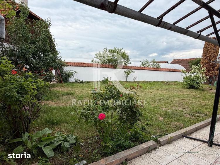 Casă cu 3 camere cu Teren 710 Mp în Căbești