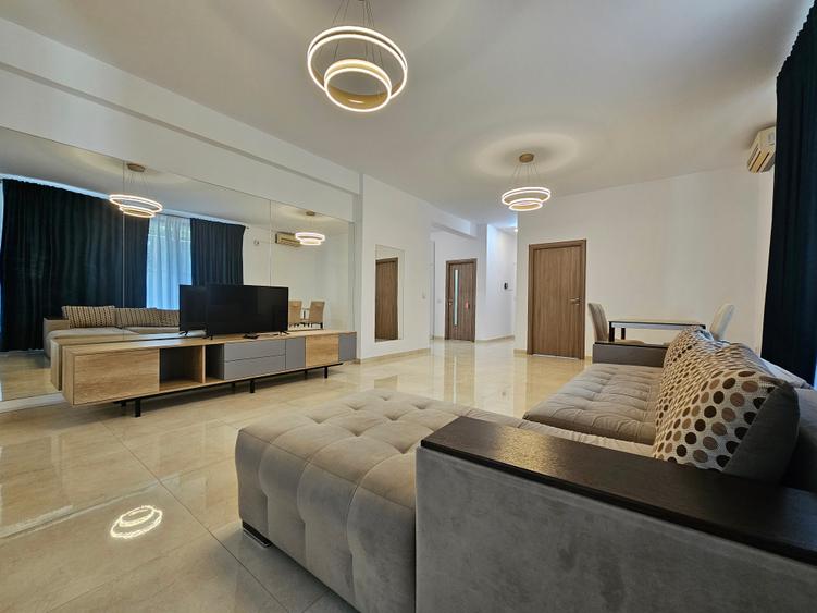 Apartament cu 3 camere semidecomandat, mobilat în Pipera — fotografia 2