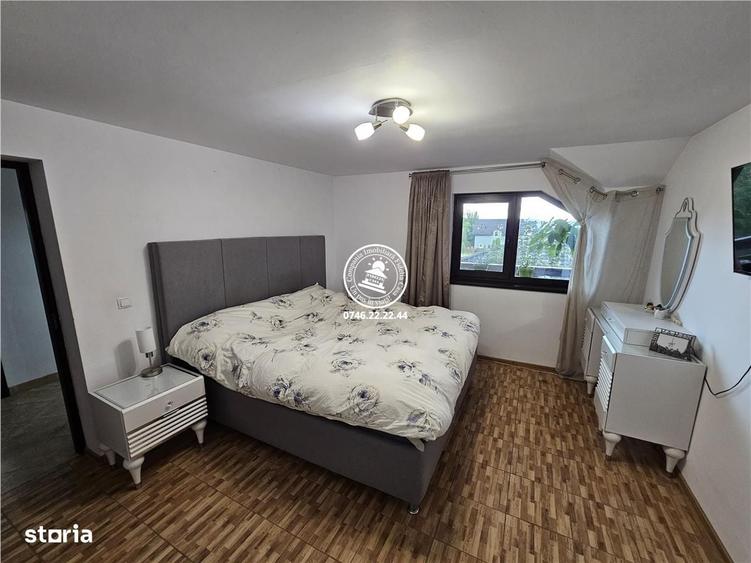 Casă cu 4 camere în Aroneanu