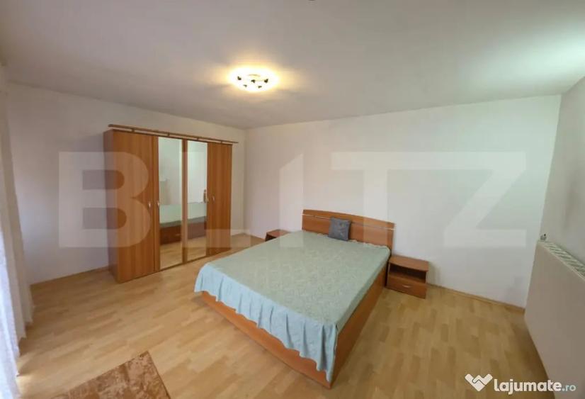 Casă cu 5 camere cu Teren 1900 Mp în Central