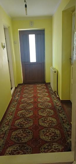 Casă cu 4 camere cu Teren 1751 Mp în Cobadin