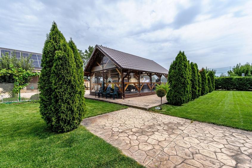 Casă individuală cu 4 camere cu Piscina în Secusigiu