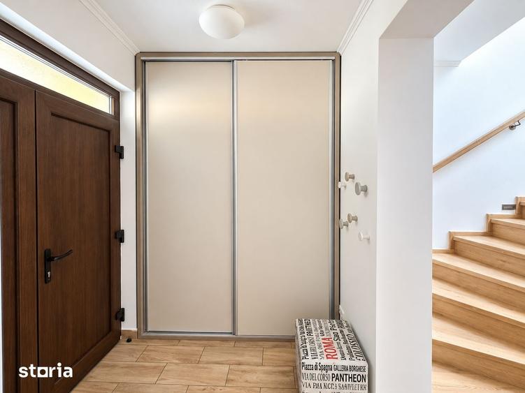 Casă cu 4 camere cu Teren 250 Mp în Burdea
