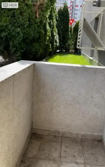 Apartament cu 3 camere semidecomandat în Militari