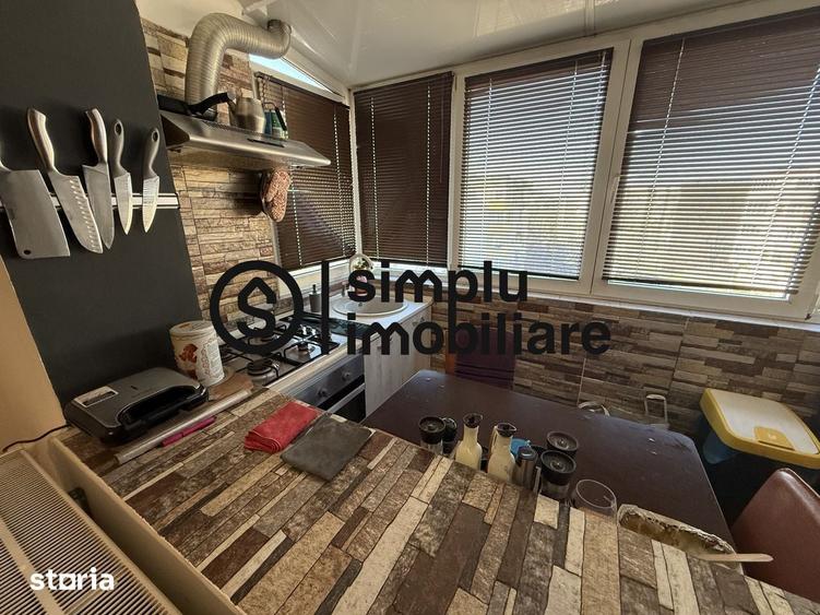 Apartament cu 3 camere în Calea București