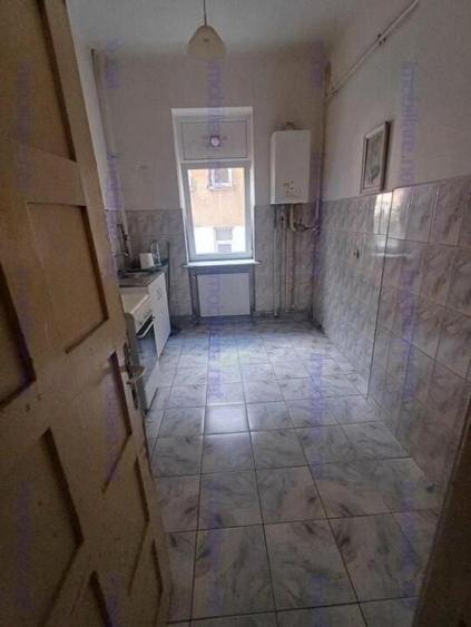 Apartament cu 3 camere circular în Armeneasca