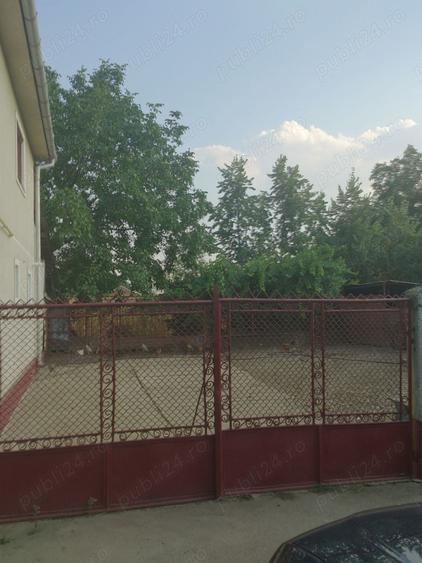 Casă cu 5 camere cu Teren 3000 Mp în Satchinez