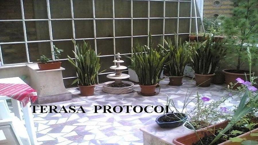 Apartament cu 5 camere decomandat în Unirii