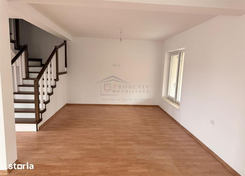 Casă cu 4 camere cu Teren 260 Mp în Ipotești