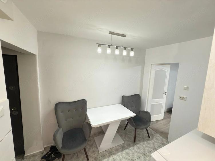 Apartament 2 camere Re?i?a , Aleea Nuferilor - 5
