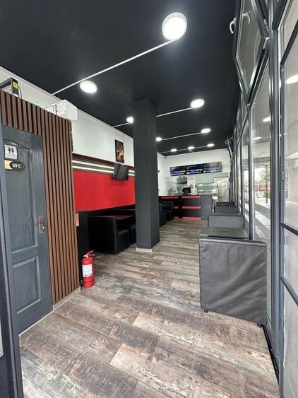 Spațiu comercial, de 65 mp, în Central