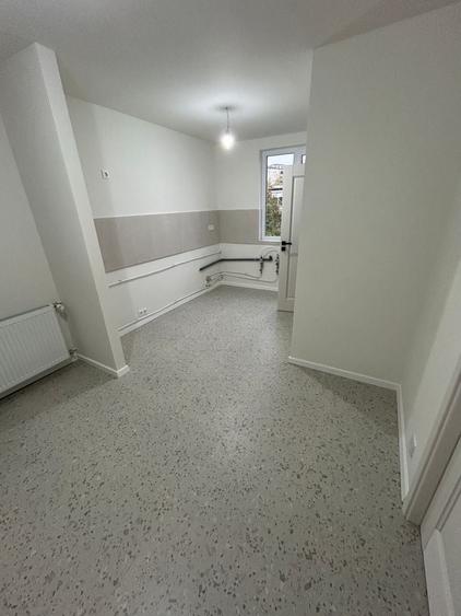 Apartament cu 2 camere semidecomandat în Rogerius