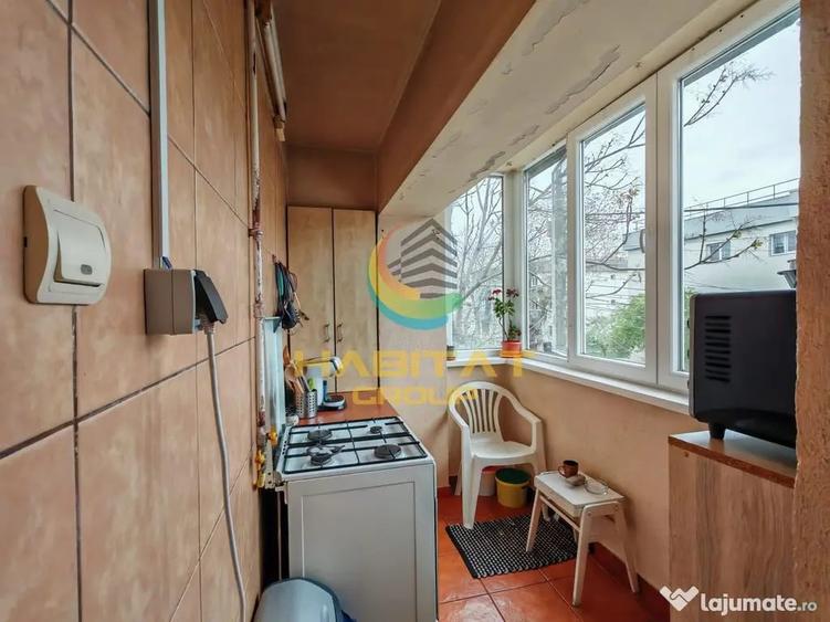 Apartament cu 3 camere decomandat în Central