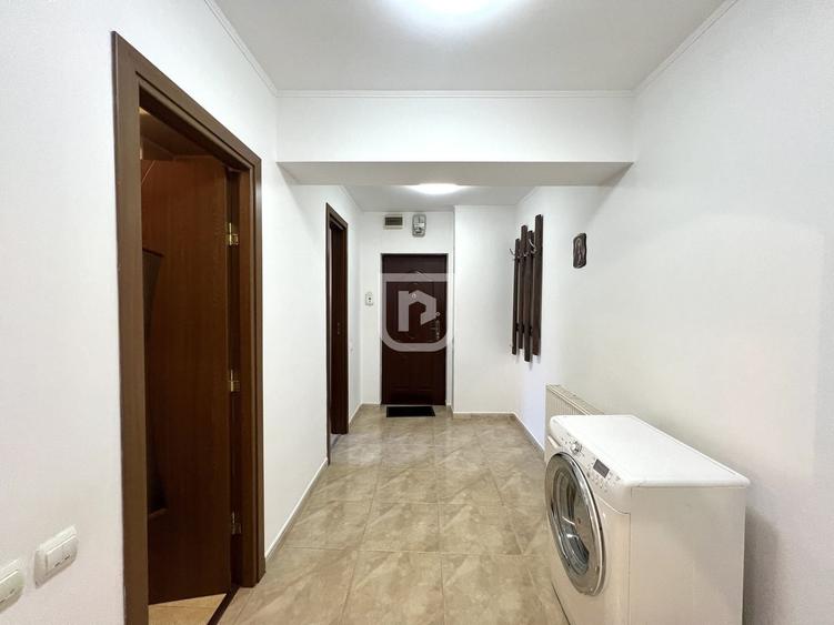 Apartament cu 2 camere semidecomandat, mobilat în Central