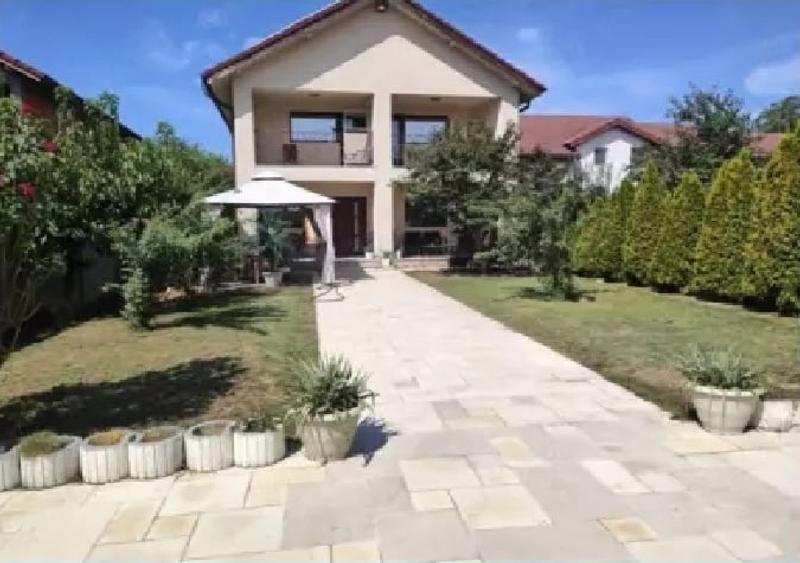 Casă individuală cu 5 camere cu Canalizare în Bariera Vâlcii