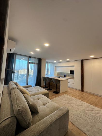 Apartament cu 2 camere decomandat în Central