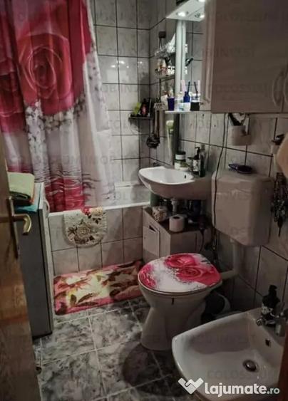 Apartament cu 2 camere decomandat în Răcădău