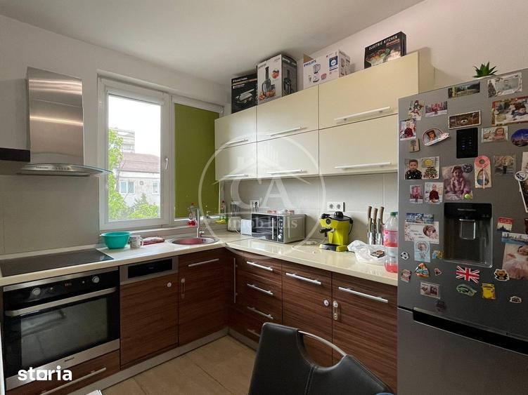 Apartament cu 3 camere decomandat în Decebal