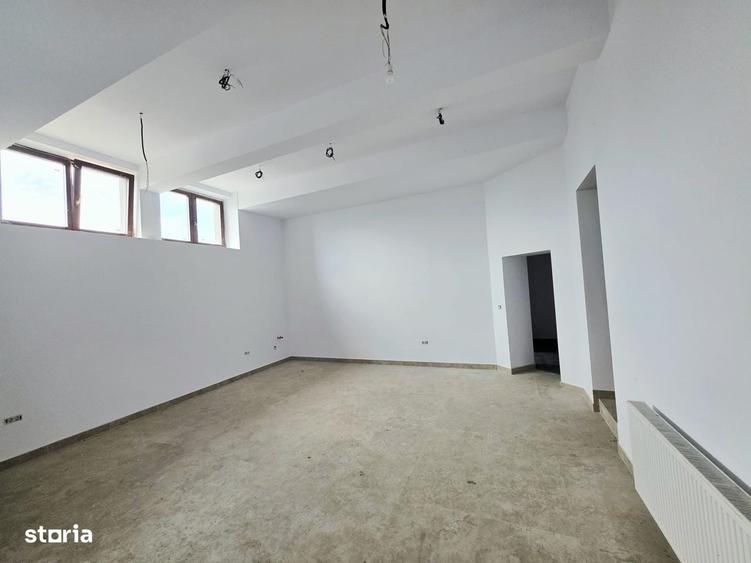 Spațiu comercial, de 150 mp, în Galata