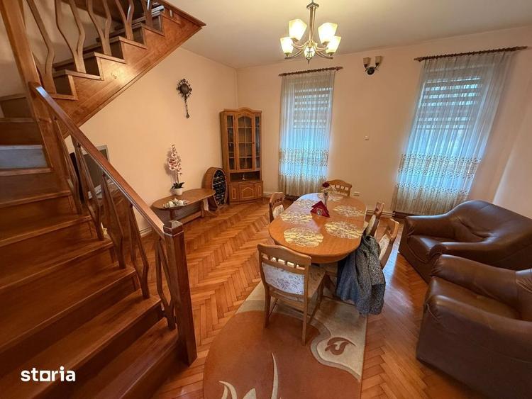 Casă cu 3 camere cu Teren 216 Mp în Central