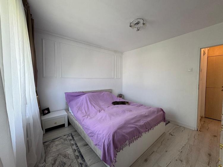 Apartament cu 3 camere decomandat, mobilat în Băneasa