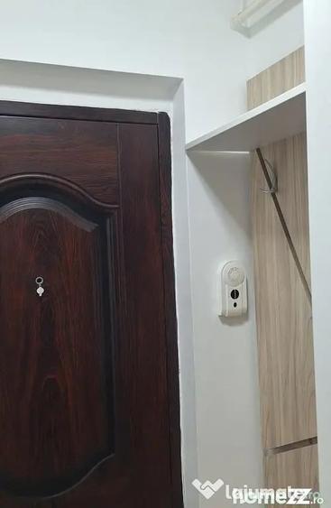 Garsonieră decomandată în Micro 20