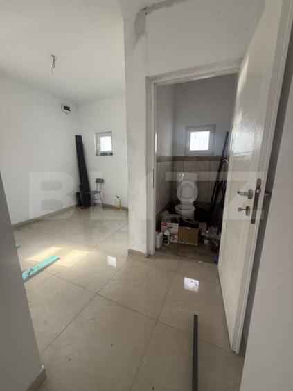 Spațiu comercial, de 100 mp, în Central