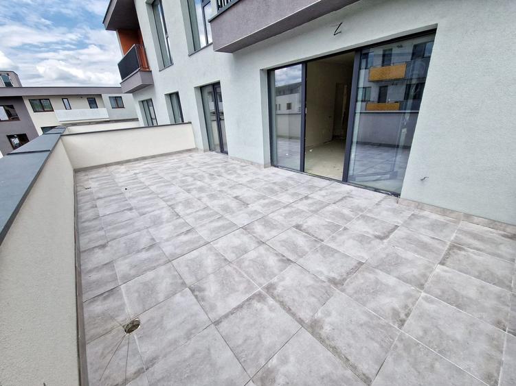 Apartament 2camere, mobilat,parcare, terasa 31mp, Sub Cetate, Floresti - 10