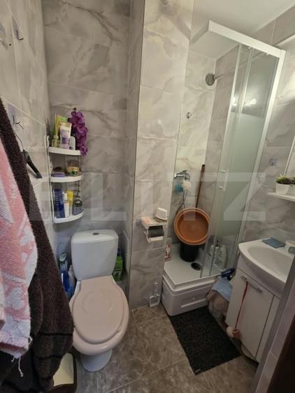 Apartament cu 2 camere semidecomandat, mobilat în Central