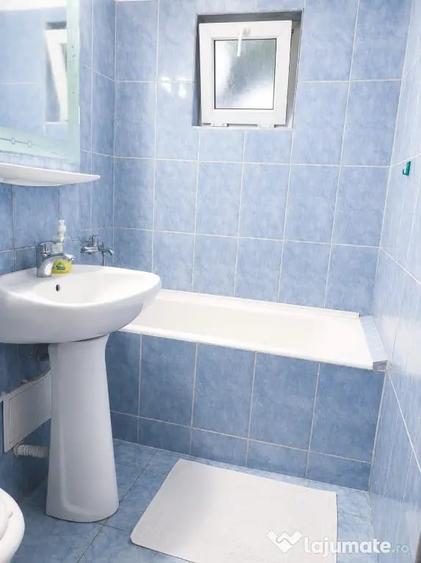 Apartament cu 3 camere decomandat în Tomis Nord