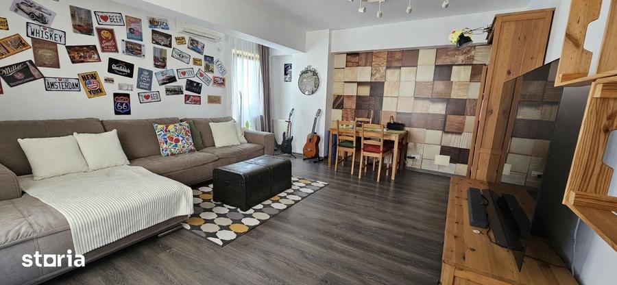 Apartament cu 3 camere decomandat în Băneasa