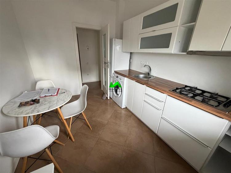 Apartament cu 2 camere decomandat în Tineretului