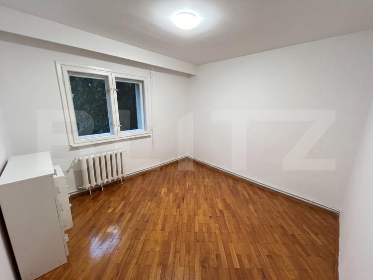 Apartament cu 3 camere semidecomandat, mobilat în Mănăștur