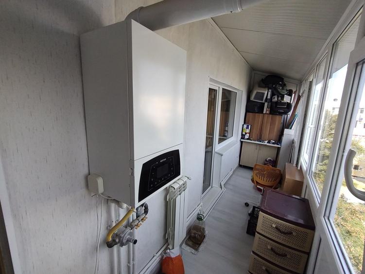 Apartament cu 3 camere decomandat în Prundu