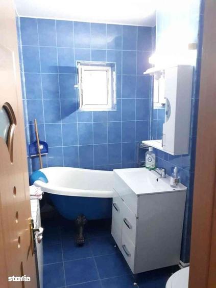 Apartament cu 2 camere în Micro 20