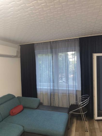 Apartament cu 2 camere decomandat în Drumul Taberei