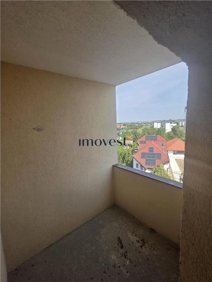 Apartament cu 3 camere decomandat în 14 Mai