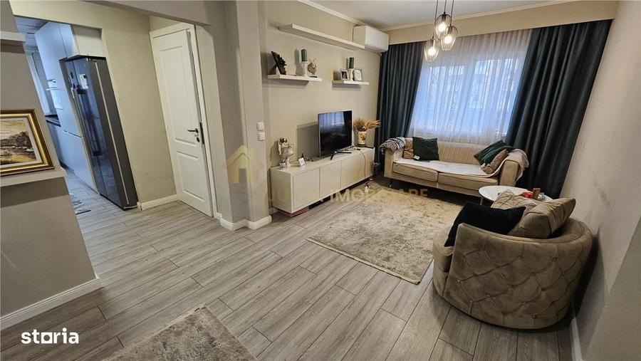 Apartament cu 4 camere decomandat în Florești