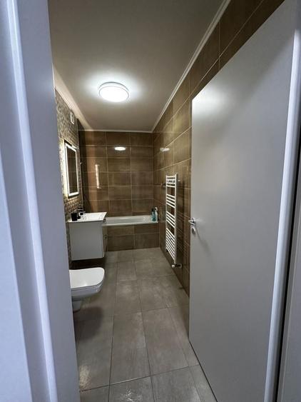 Apartament cu 2 camere decomandat în Palazu Mare