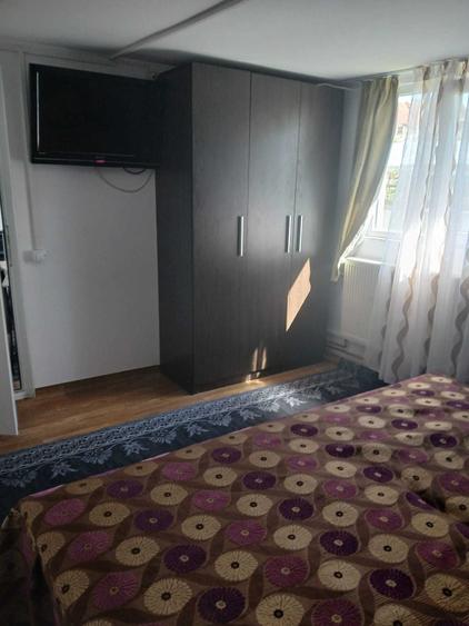 Garsonieră decomandată în Central